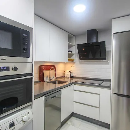 1079 Puerto Banus 2.line Sea Port View Parking Wifi マルベーリャ